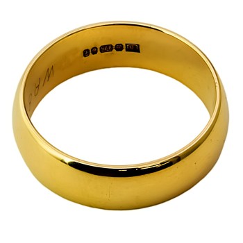 9ct gold 5.3g Wedding Ring size Q